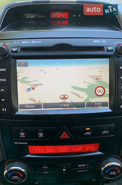 Внедорожник / Кроссовер Kia Sorento 2012 в 