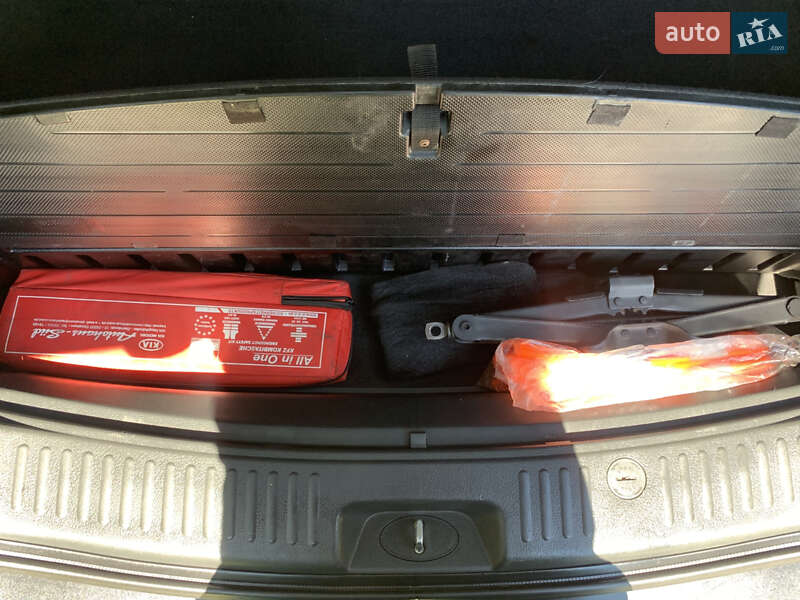 Внедорожник / Кроссовер Kia Sorento 2012 в Вараше