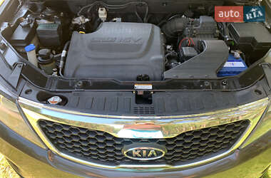 Внедорожник / Кроссовер Kia Sorento 2012 в 