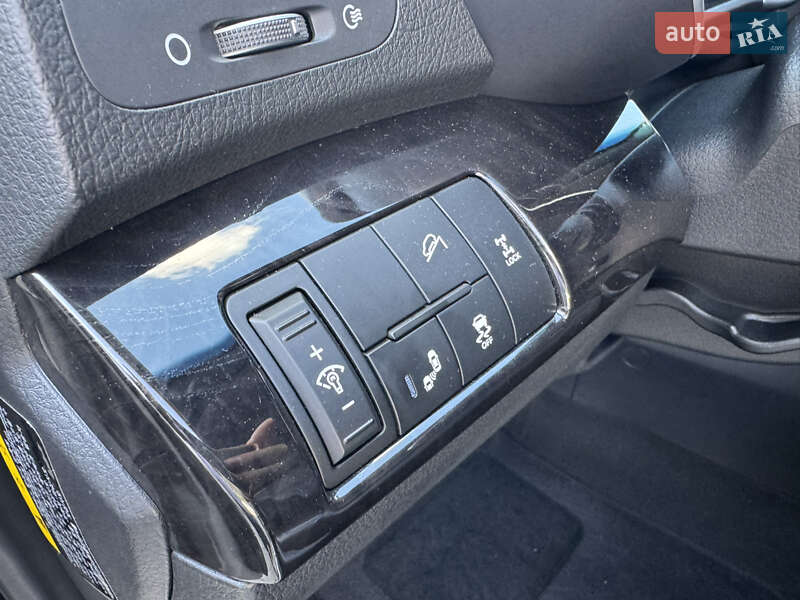 Внедорожник / Кроссовер Kia Sorento 2014 в Луцке