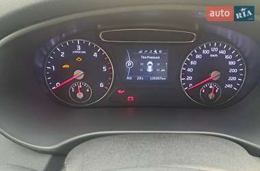 Внедорожник / Кроссовер Kia Sorento 2016 в 