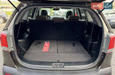 Внедорожник / Кроссовер Kia Sorento 2011 в 