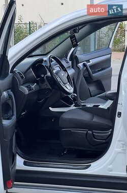 Внедорожник / Кроссовер Kia Sorento 2013 в 
