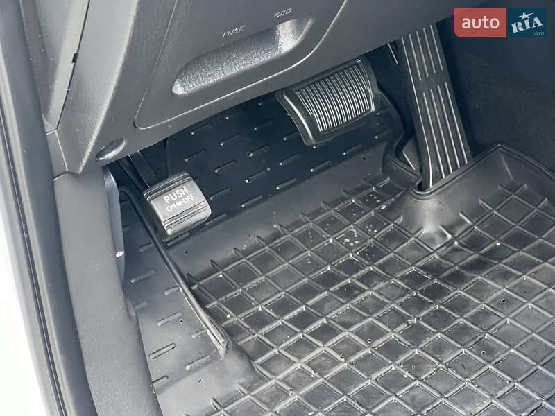 Внедорожник / Кроссовер Kia Sorento 2013 в Житомире