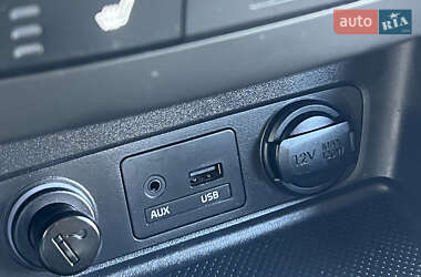 Внедорожник / Кроссовер Kia Sorento 2013 в 