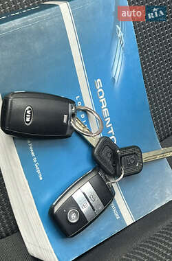 Внедорожник / Кроссовер Kia Sorento 2013 в 
