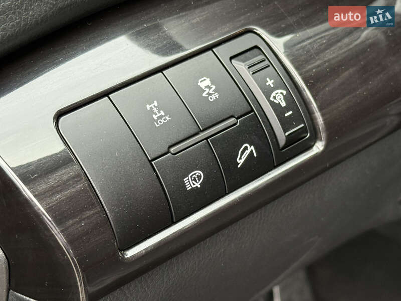 Внедорожник / Кроссовер Kia Sorento 2011 в Ровно