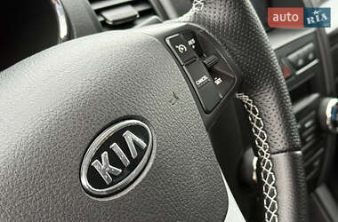 Внедорожник / Кроссовер Kia Sorento 2011 в 