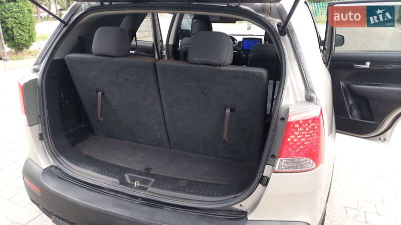 Внедорожник / Кроссовер Kia Sorento 2012 в Ивано-Франковске
