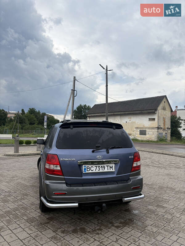 Внедорожник / Кроссовер Kia Sorento 2004 в Дрогобыче