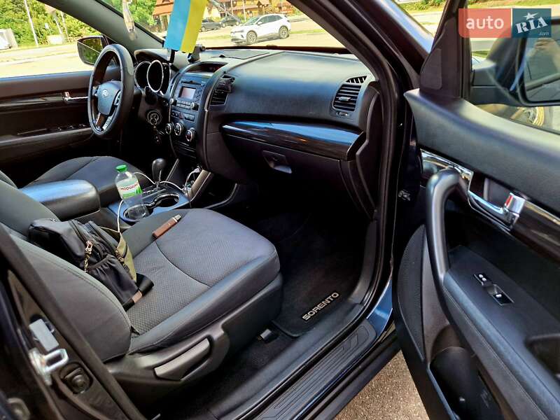 Внедорожник / Кроссовер Kia Sorento 2012 в Броварах