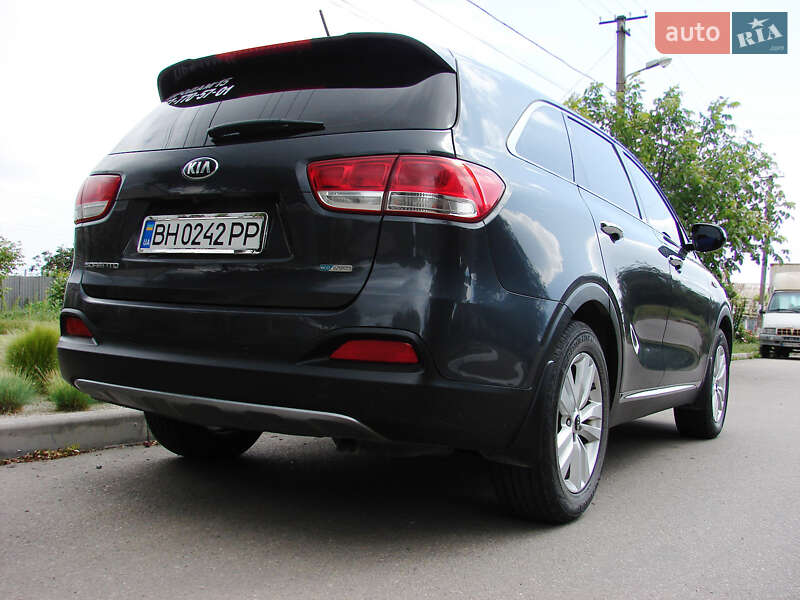 Внедорожник / Кроссовер Kia Sorento 2015 в Одессе