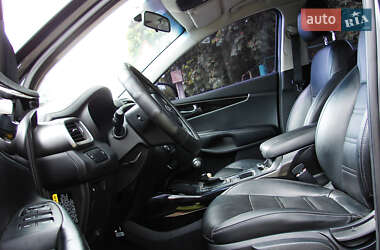 Внедорожник / Кроссовер Kia Sorento 2015 в 