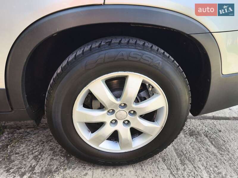 Внедорожник / Кроссовер Kia Sorento 2011 в Харькове