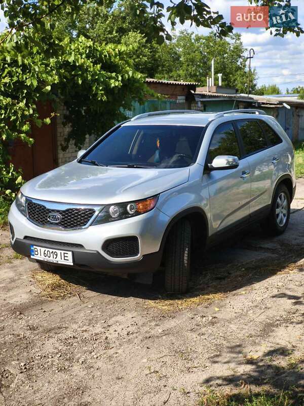 Внедорожник / Кроссовер Kia Sorento 2011 в Харькове