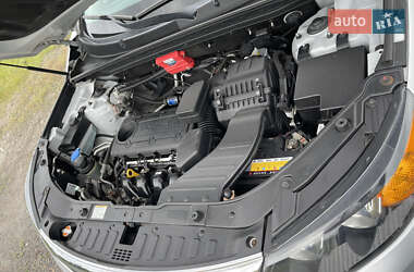 Позашляховик / Кросовер Kia Sorento 2011 в 