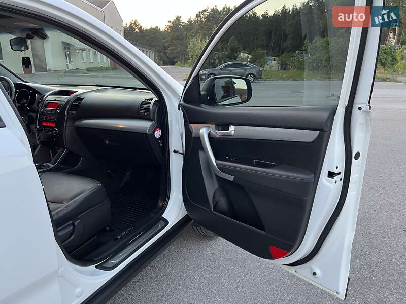 Внедорожник / Кроссовер Kia Sorento 2011 в Радивилове