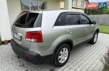 Внедорожник / Кроссовер Kia Sorento 2011 в 