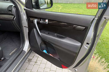 Внедорожник / Кроссовер Kia Sorento 2011 в 