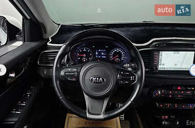 Внедорожник / Кроссовер Kia Sorento 2017 в 