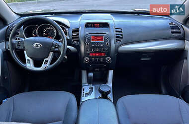 Внедорожник / Кроссовер Kia Sorento 2012 в 