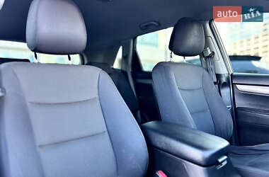Внедорожник / Кроссовер Kia Sorento 2012 в 