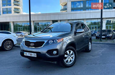 Внедорожник / Кроссовер Kia Sorento 2012 в 