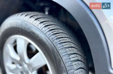 Внедорожник / Кроссовер Kia Sorento 2012 в 