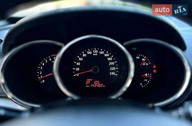 Внедорожник / Кроссовер Kia Sorento 2012 в 