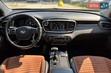 Внедорожник / Кроссовер Kia Sorento 2018 в 