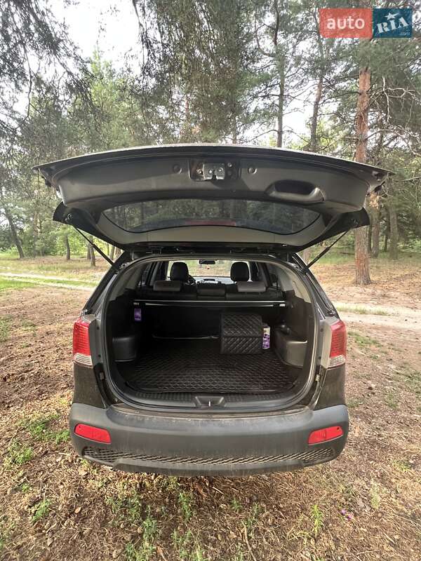 Внедорожник / Кроссовер Kia Sorento 2010 в Ахтырке фото 8 Внедорожник / Кроссовер Kia Sorento 2010 в Ахтырке