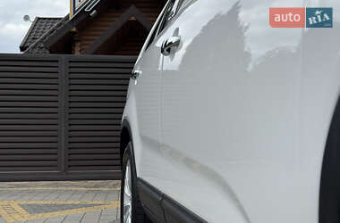 Внедорожник / Кроссовер Kia Sorento 2011 в 