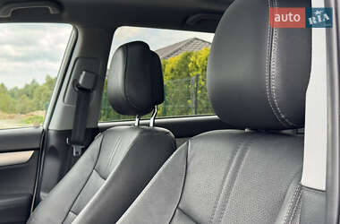 Внедорожник / Кроссовер Kia Sorento 2011 в 