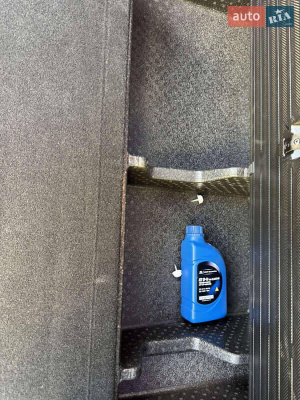 Позашляховик / Кросовер Kia Sorento 2015 в Києві