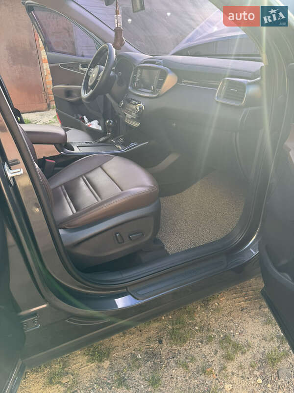 Позашляховик / Кросовер Kia Sorento 2015 в Києві