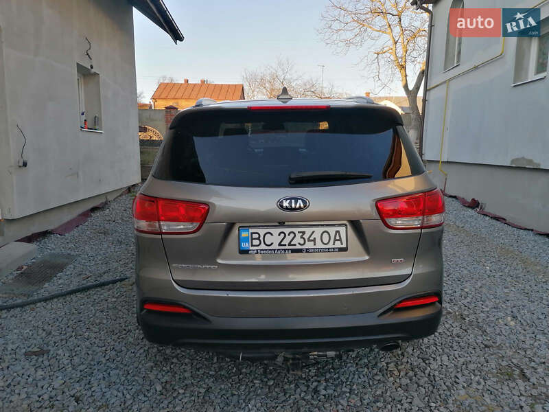 Позашляховик / Кросовер Kia Sorento 2015 в Львові