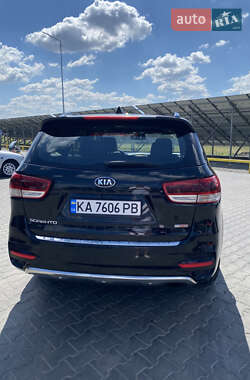 Внедорожник / Кроссовер Kia Sorento 2015 в 