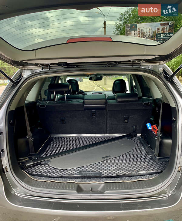 Позашляховик / Кросовер Kia Sorento 2013 в Дніпрі