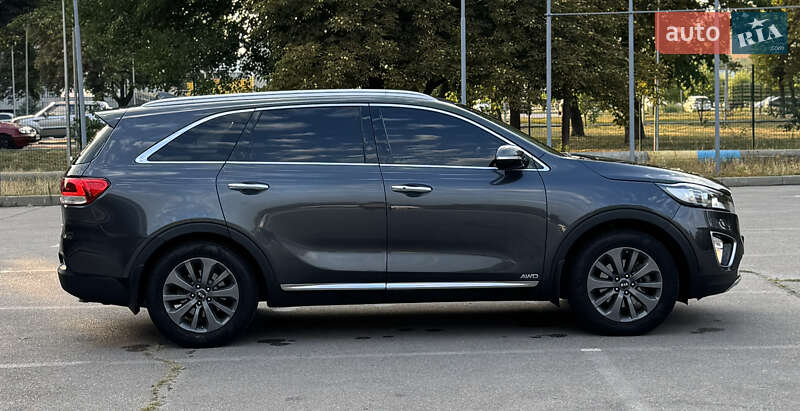 Внедорожник / Кроссовер Kia Sorento 2016 в Запорожье