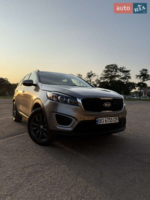 Внедорожник / Кроссовер Kia Sorento 2017 в Тернополе