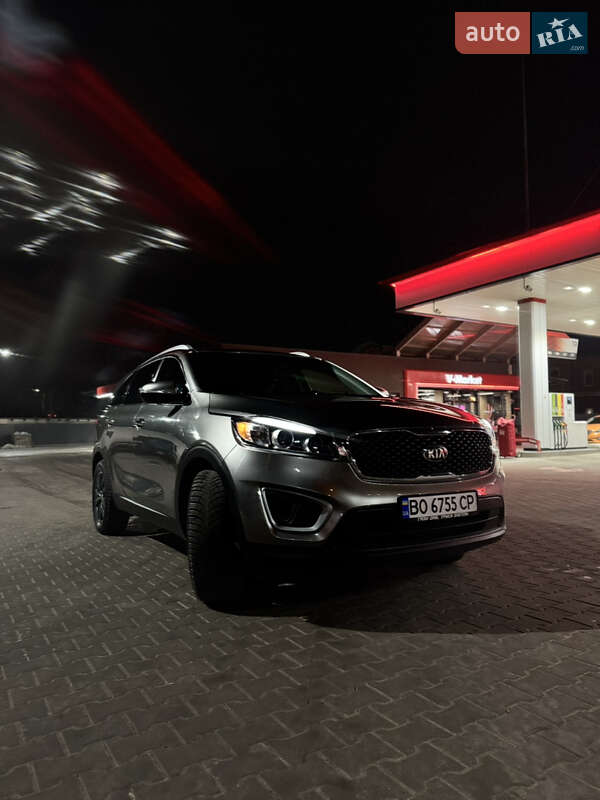 Внедорожник / Кроссовер Kia Sorento 2017 в Тернополе