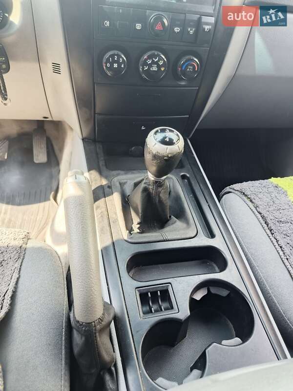 Позашляховик / Кросовер Kia Sorento 2003 в Краматорську