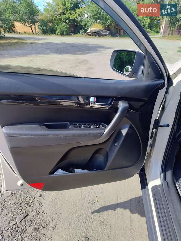 Внедорожник / Кроссовер Kia Sorento 2010 в Ахтырке