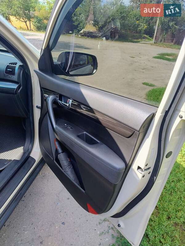 Внедорожник / Кроссовер Kia Sorento 2010 в Ахтырке