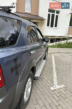 Внедорожник / Кроссовер Kia Sorento 2004 в 