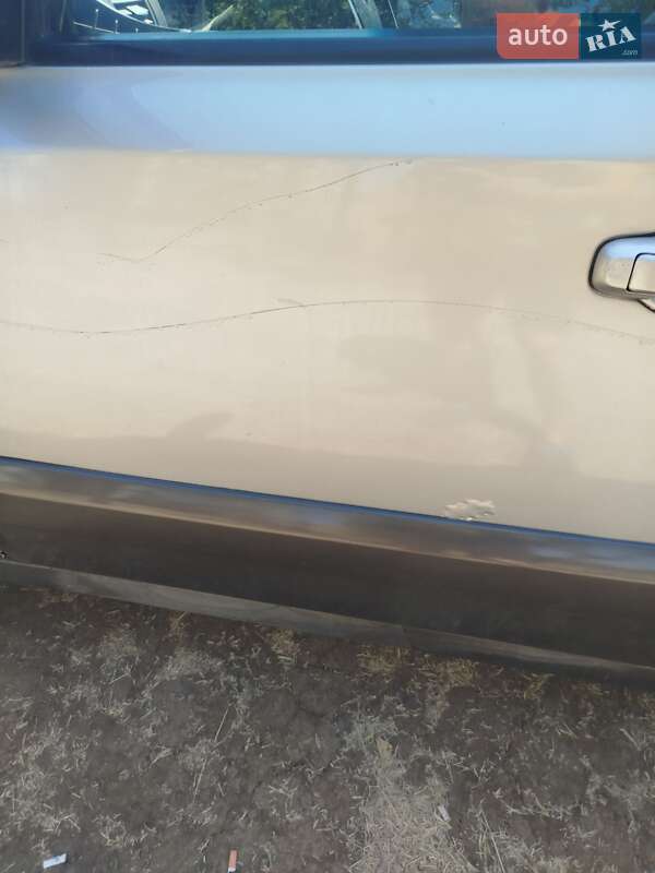 Внедорожник / Кроссовер Kia Sorento 2004 в Очакове