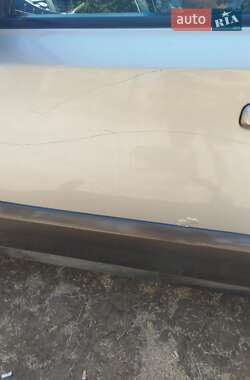 Внедорожник / Кроссовер Kia Sorento 2004 в 