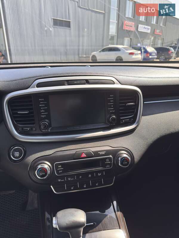 Внедорожник / Кроссовер Kia Sorento 2018 в Стрые