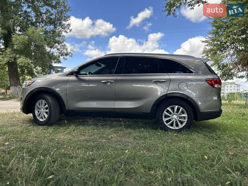 Внедорожник / Кроссовер Kia Sorento 2016 в Виннице фото 32 Внедорожник / Кроссовер Kia Sorento 2016 в Виннице