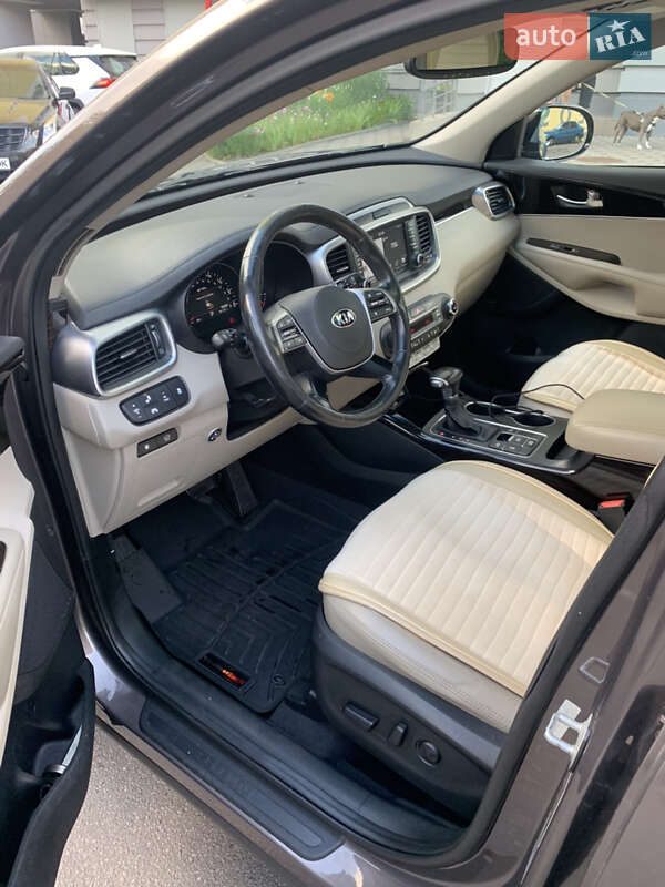 Позашляховик / Кросовер Kia Sorento 2018 в Києві фото 11 Позашляховик / Кросовер Kia Sorento 2018 в Києві